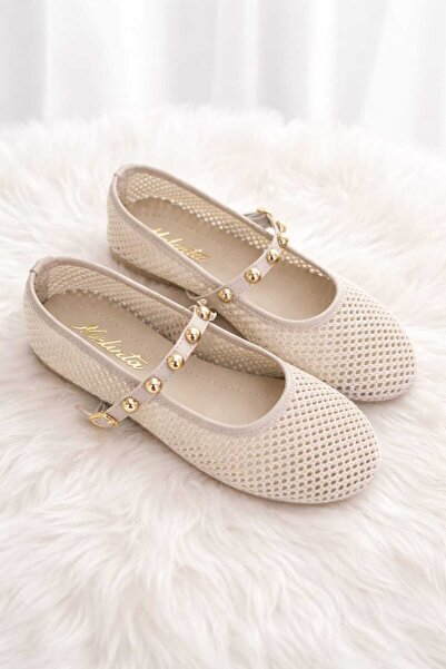 Melinta Shoes حذاء ميلينتا بيج شبكي للنساء مع حزام وتفاصيل مشبك