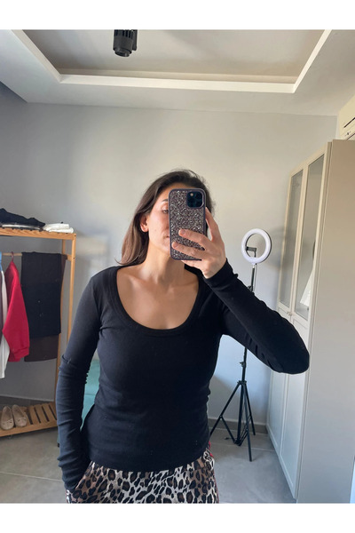 U Yaka Pamuk Body