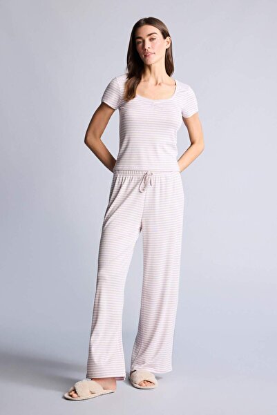 DeFacto طقم ريبانا بأكمام طويلة ومقاس عادي مكون من قطعتين G4408AX26SM