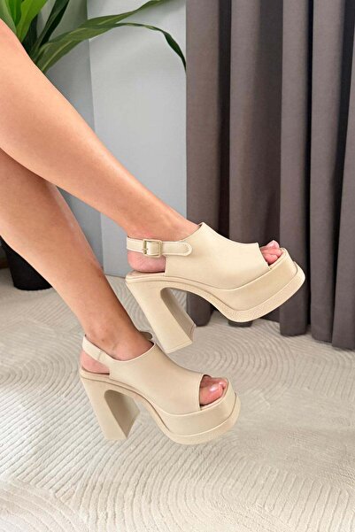 Preshley Kadın Pukka Bej Önü Ve Arkası Acık (12 cm ) Platform Topuklu Ayakkabı