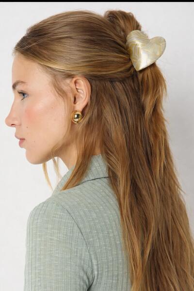 New Obsessions مشبك قلاب فاخر من الأسيتات على شكل قلب