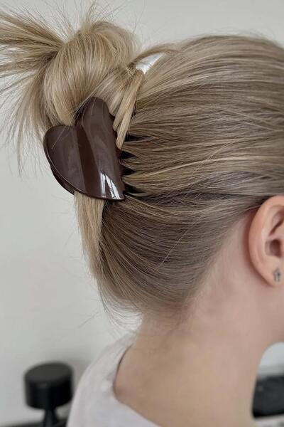 New Obsessions Κούμπωμα με μάνδαλο από οξικό άλας πολυτελείας, μοντέλο Heart