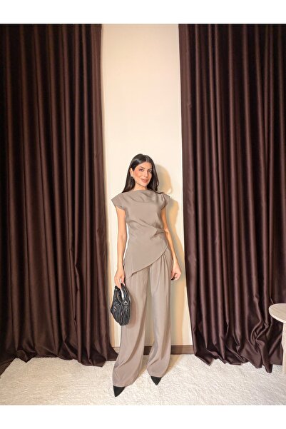 LOISY Γυναικείο Σετ Παντελόνι και Ασύμμετρη Μπλούζα με Επένδυση