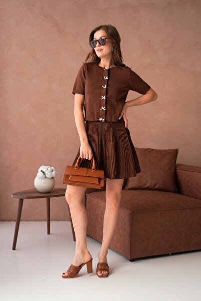 fuşyha butik Short Sleeve Skirted Crew Neck Button Detailed Knitwear Top and ...