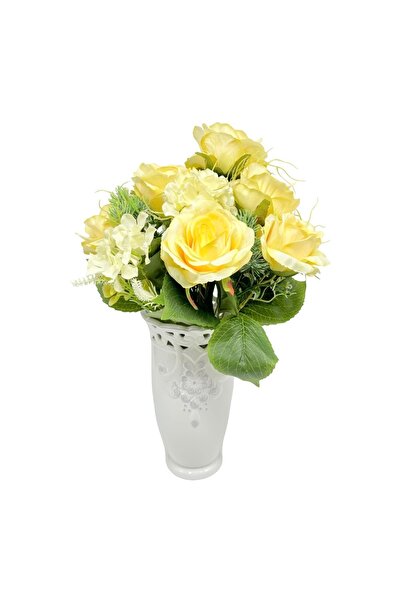 AFO Μπουκέτο με 12 τριαντάφυλλα και κρεμ κίτρινες ορτανσίες