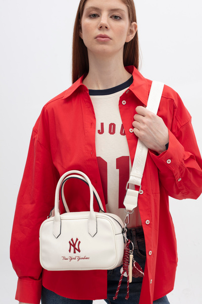MLB حقيبة يد نسائية من نيويورك يانكيز باللون الأبيض والأحمر MLB018