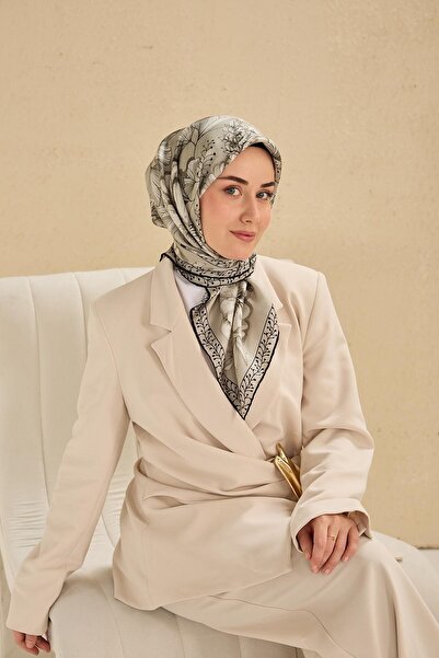 Silk Home وشاح حرير تويلي كبير بنقشة زهور رمادي 90x90