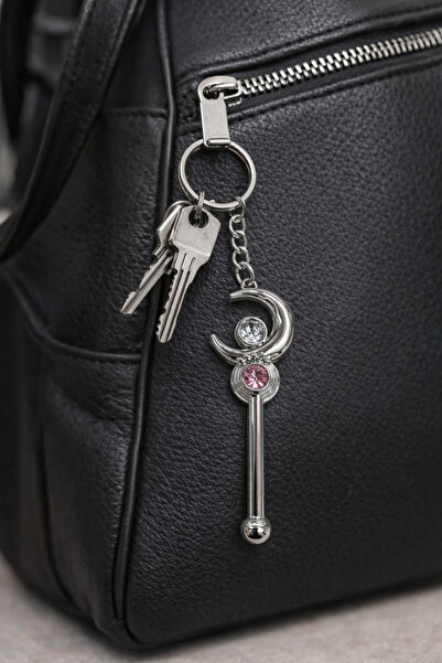 HER ŞEY NOTA www.herseynota.com Sailor Moon Moon Wand Metal Keychain Unisex A...