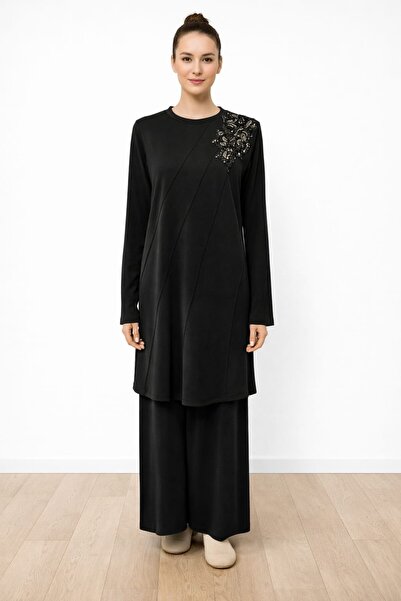 Nurcan Çetin 26436 Σετ παντελόνι τουνίκ με παγιέτες στους ώμους και ραβδώσεις