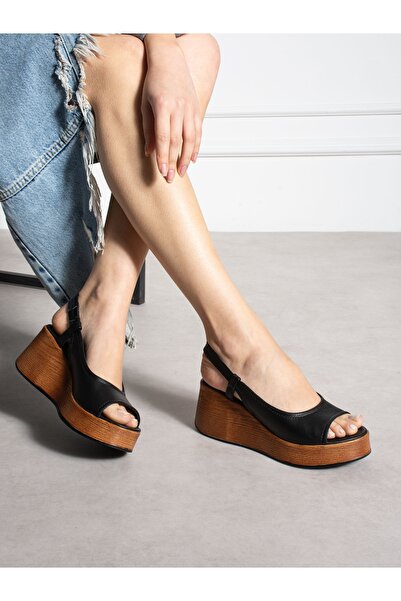 ALEMDAR AYAKKABI Γυναικεία σανδάλια RUNO από γνήσιο δέρμα σε μαύρο χρώμα