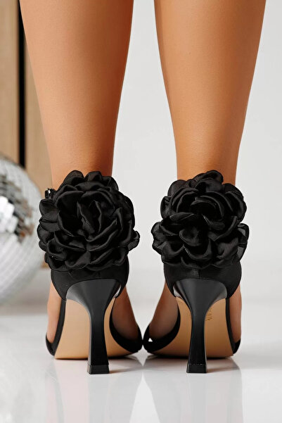 Zaira Γυναικεία μαύρα σατέν πέδιλα με τακούνι Ελόρα # 24816 - 40