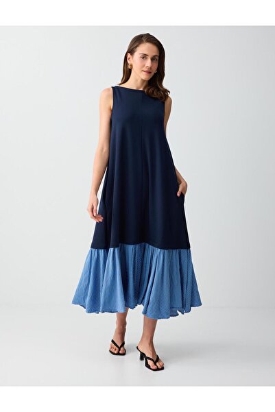 Jimmy Key Μπλε ναυτικό πλεκτό μίντι φόρεμα με λαιμόκοψη καγιόκ, αμάνικο και μ...