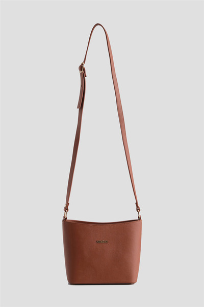Armine Τσάντα 24Yd7254 Ταν " (Tan) - This is the color.  "Τσάντα " (Tσάντα) -...