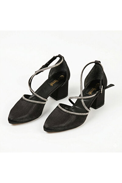 AYAKKABIMOOD Μαύρα σατέν γυναικεία παπούτσια με πέτρινο τακούνι