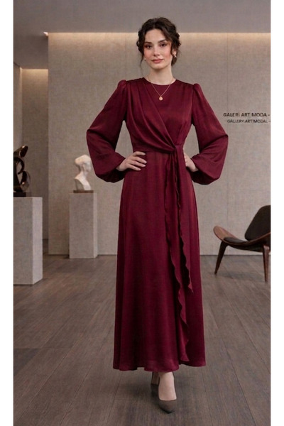 PERADO Βραδινό φόρεμα Yoryo με σατέν επένδυση, μανίκια μπαλόνι και δέσιμο στο...