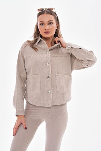 UTDU ÖNDEN İKİ CEPLİ MEVSİMLİK CEKET