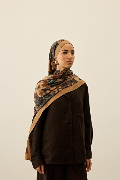 Modakaşmir Βιολετί Σάλι Λίβα Μοντάλ Κράσ