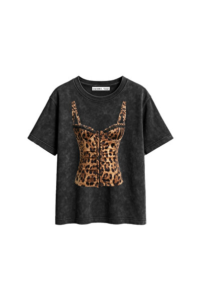 Bak Moda Γυναικείο μπλουζάκι Leo Top με τύπωμα Relaxed Fit Washed Black