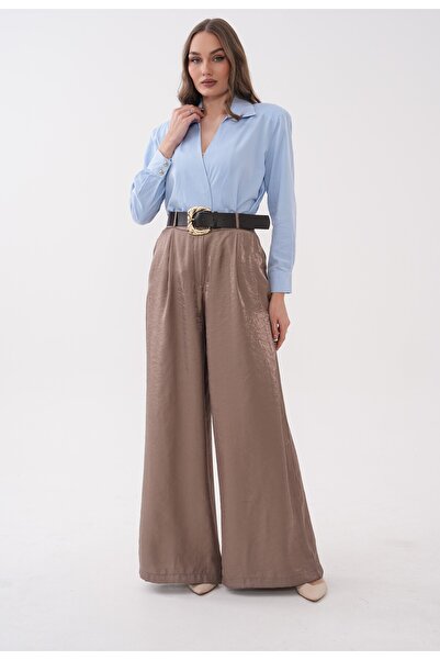 Vinales Γυαλιστερό παντελόνι με φαρδιά μπατζάκια και χρυσή ζώνη με αγκράφα