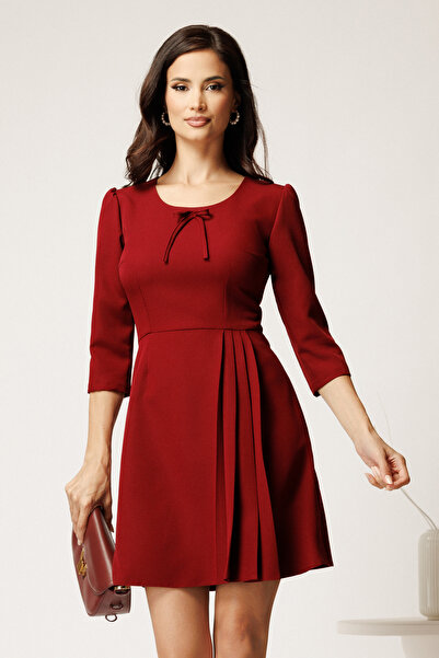 DyFashion Rochie scurta bordo din stofa cu fundita pe bust si pliuri pe fusta