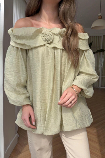 Suziş ΜΠΛΟΥΖΑ ΜΕ ΡΟΖ ΛΕΠΤΟΜΕΡΕΙΕΣ ΣΤΟ ΛΑΜΠΕΡΟ ΚΟΛΑΡΟ ΚΑΙ ΜΑΝΙΚΙΑ ΤΥΠΟΥ ΜΠΑΛΟΝ...