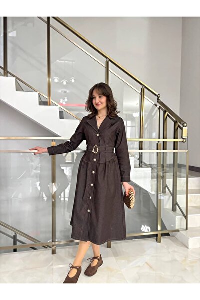 Sude Kızanlıklı Τζιν φόρεμα μίντι με χρυσή ζώνη