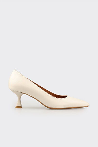 Elle Shoes Bej Deri Kadın Stiletto