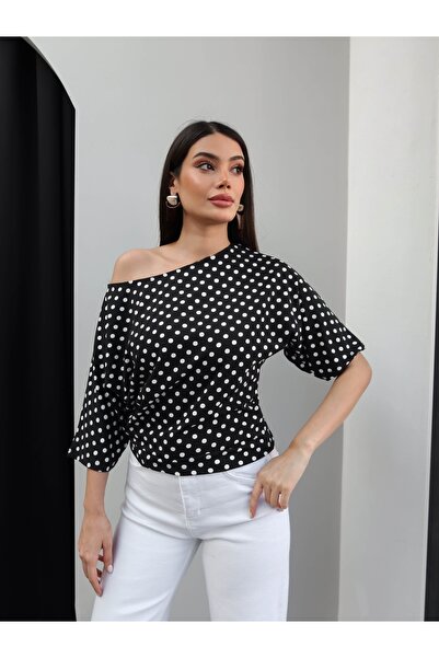 ESRAHELVACI Μπλουζάκι με πουά και λαιμόκοψη βάρκα