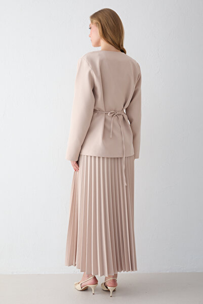 Melike Tatar Σετ με πλισέ φούστα και μπουφάν 32-2653