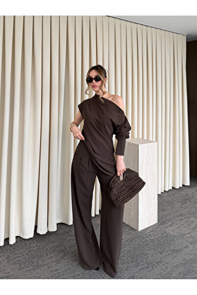 Laluvia Καφέ Σετ Μπλούζας με Έναν Ώμο και Παντελονιού - 7009