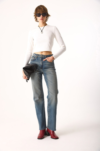 VENA Women's Maria Long Sleeve Crop T-Shirt - Ivory
