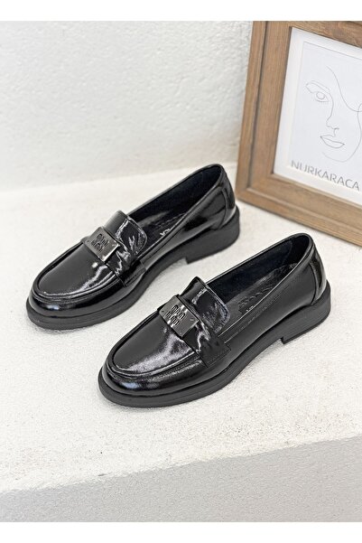 NUR KARACA 26by04-528 Genuine Leather Front Buckle Detail Loafer Shoes for Women