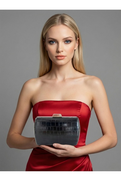 Biçanta Μαύρο Χρώμα Ματ Σχέδιο Κροκόδειλου με Λουράκι Αλυσίδας Γυναικεία Βραδ...