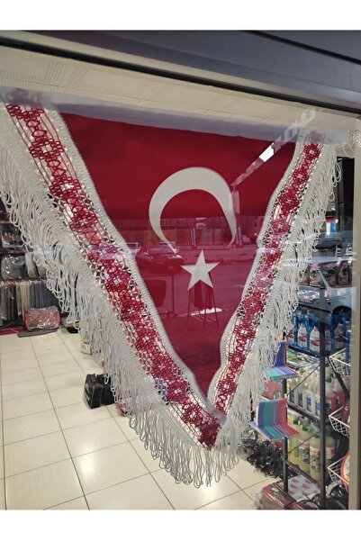 POLATLI OTO AKSESUAR Üçgen Türk Bayrağı Vantuzlu Kenar işlemeli Saçaklı 60X50 Cm