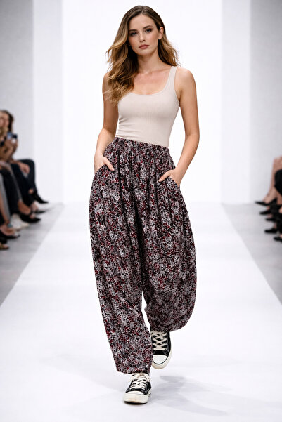 hoaryage Χαλαρό παντελόνι από χτενισμένο βαμβακερό ύφασμα με φλοράλ σχέδιο κα...