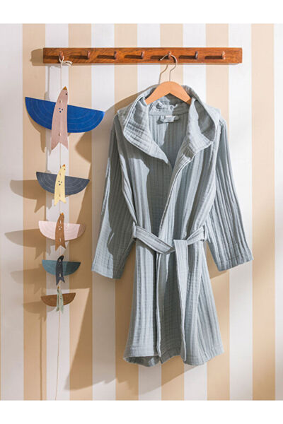 LC Waikiki I Hooded Boy's Bathrobe from Freezen Store