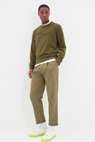 Trendyol Collection Khaki mikina s embosovaným potiskem – pravidelný střih TMNAW22sw1295