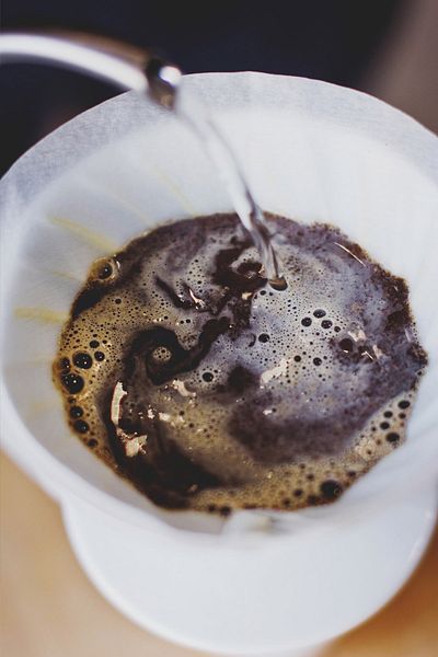 COFFEEHUTT V60 02 Ceramic Coffee Dripper - Brewing Effect