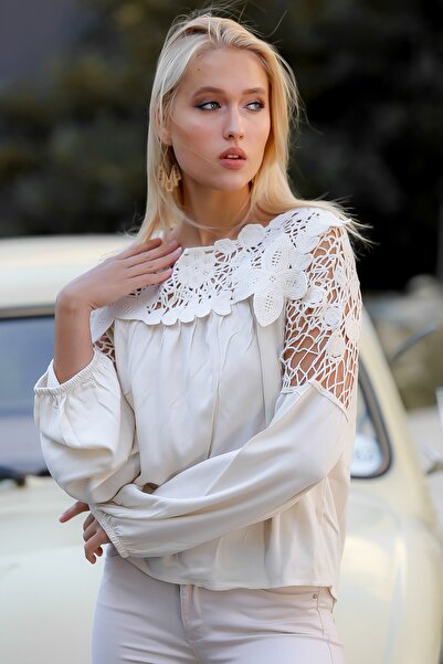 Chiccy Γυναικεία μπεζ ρόμπα και υφαντή μπλούζα με δαντέλα M 10010200 BL94892