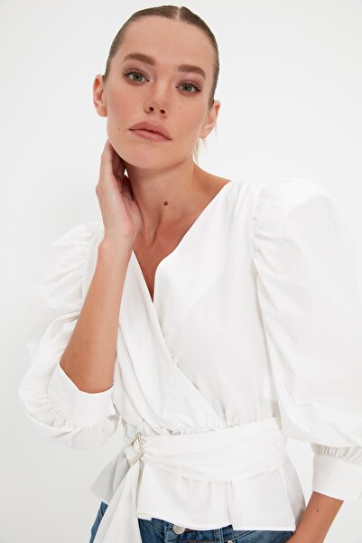 Trendyol Collection Ekrü öves duplasoros szőtt blúz TWOAW20BZ0923