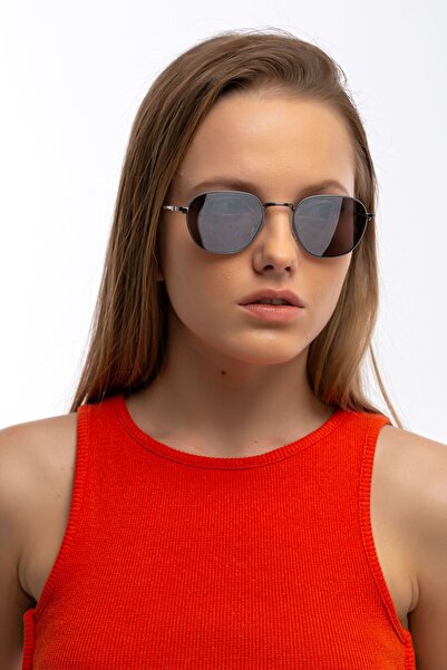 GHIA نظارة شمسية نسائية باللونين الفضي والرمادي من تروفي