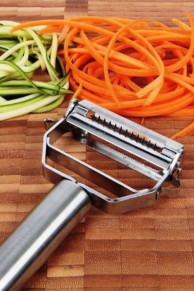 NEWSTORE HOME مقشرة جوليان من الفولاذ المقاوم للصدأ الفاخر Bst-turbo-peeler