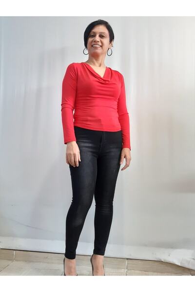 Mertcan Butik Довгорукава футболка з декольтованим коміром червоного кольору