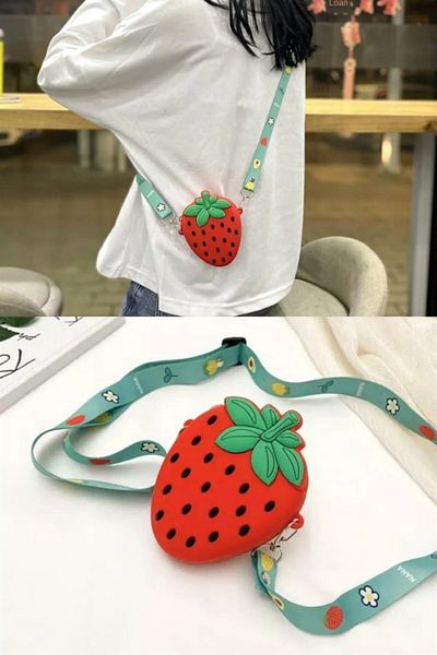 Çılgıntrend Strawberry Design Silicone Shoulder Strap Bag