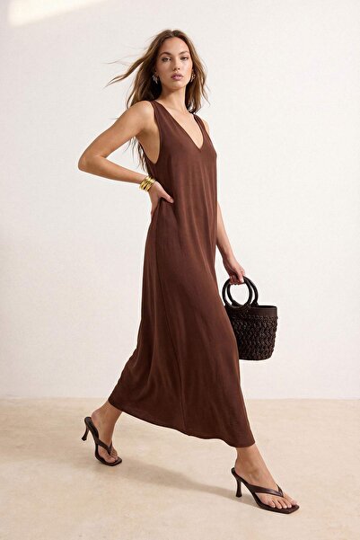 Συλλογή Trendyol Καφέ Φόρεμα Maxi Υφαντό ίσιο κοψίδι TWOSS25EL00247