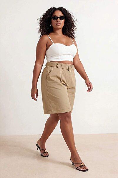 Trendyol Curve Χακί Ζώνη τεμάχια Γκαμπαρντίνα Καλοκαιρινό κοντό σορτς Υφαντό ...