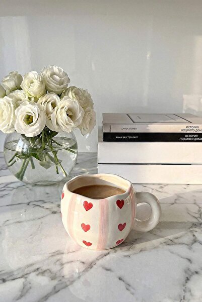 TRENDYOLMİLLA HOME Keramiktasse mit Herzmuster TPHSS26UP00015