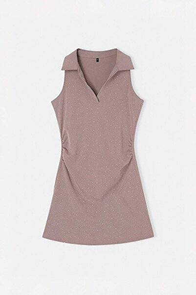 Συλλογή Trendyol Σκούρο βιζόν ίσιο φόρεμα σε γραμμή Α με λαιμόκοψη πόλο χωρίς...