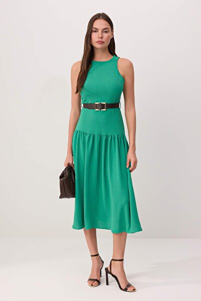 Συλλογή Trendyol Πράσινο Αμάνικο Υφαντό Φόρεμα Μάξι με Ζώνη TWOSS26EL00528