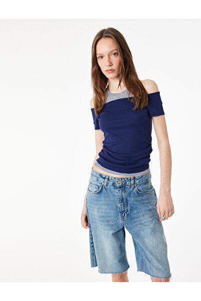 Koton Μπλουζάκι με λεπτή εφαρμογή, λεπτομέρεια αθλητικού στυλ, κοντό μανίκι, ...